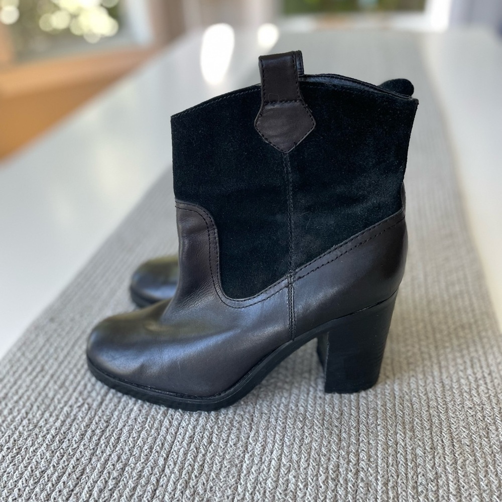 Lauren Ralph Lauren Devyn Black Suede Leather Western Style High Heel Boot 8.5